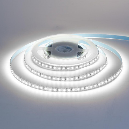 Світлодіодна стрічка холодна біла 12V AVT smd2835 168LED/м IP20